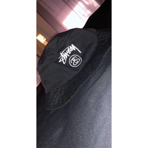 stussy bucket hat